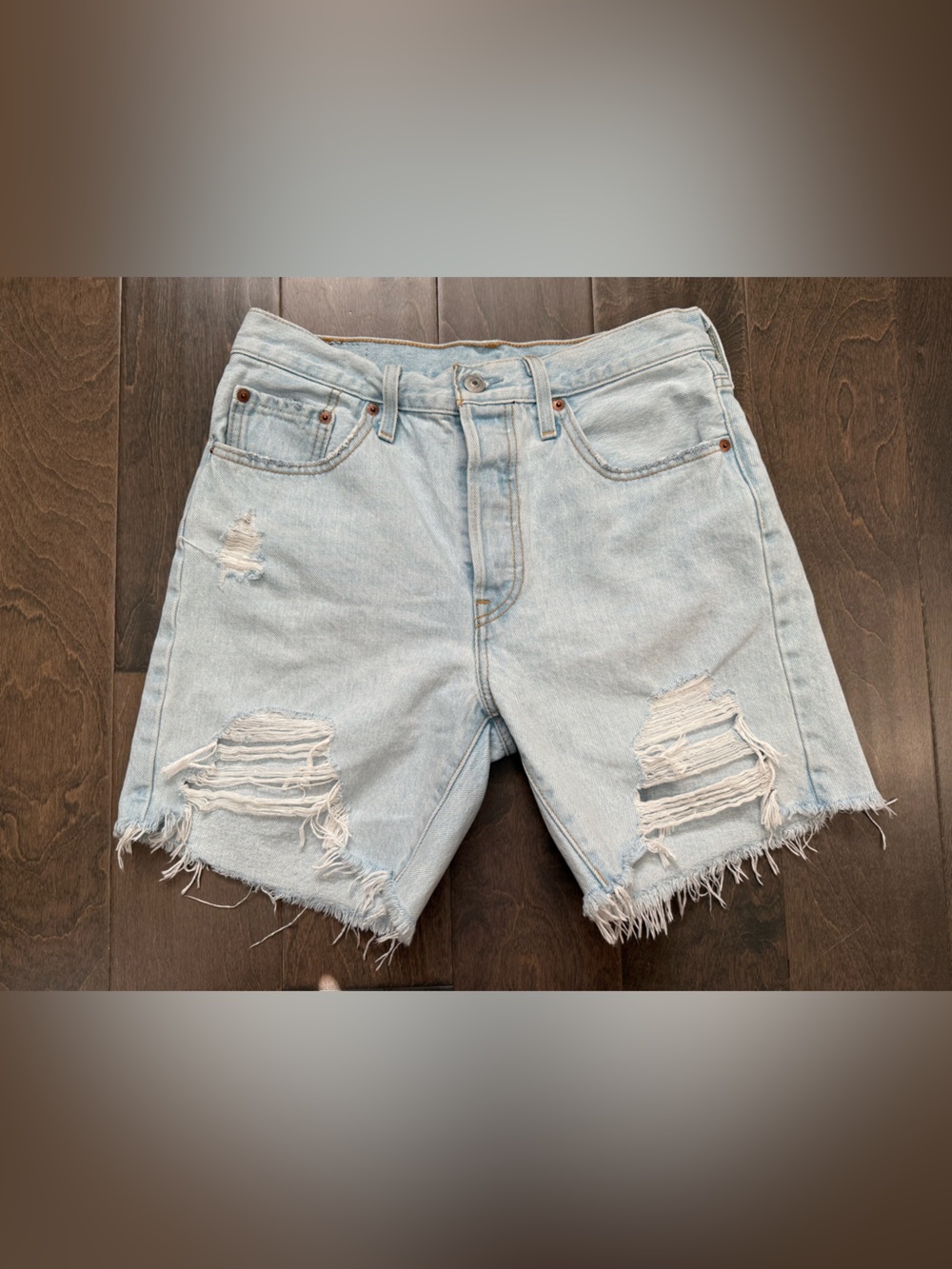 LEVIS - 502  High Rise, Mid Lengths Shorts (Women)
